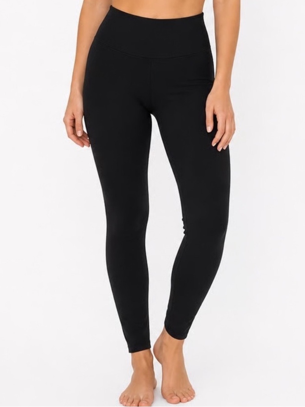Aerie Chill Play Move Leggings Size Large Black 7/8 Cropped